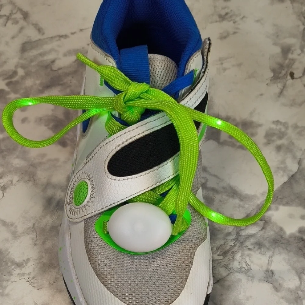Nike Team Hustle D11 GS 'Green Strike Racer Blue' basketball shoe Size 4Y
